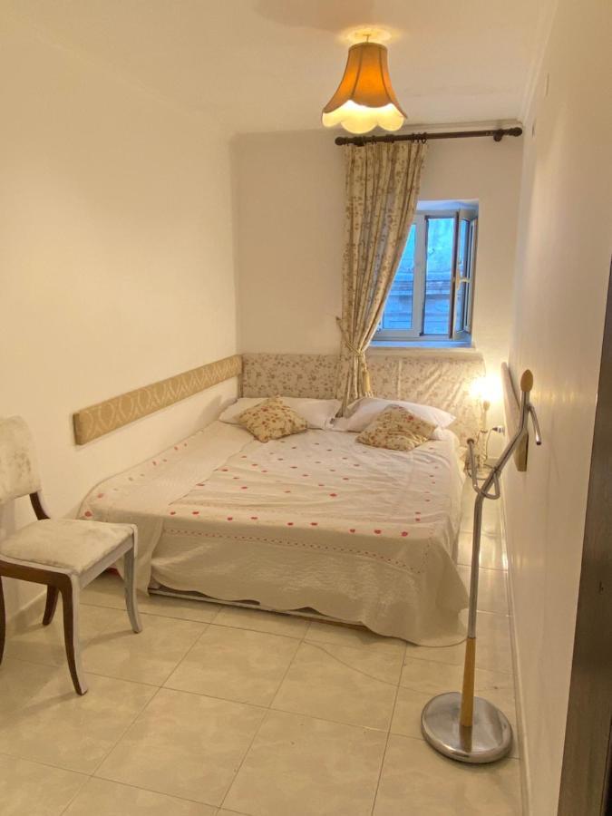 Casa Kamalei, Tra Plebiscito E Lungomare Apartment Naples Exterior photo